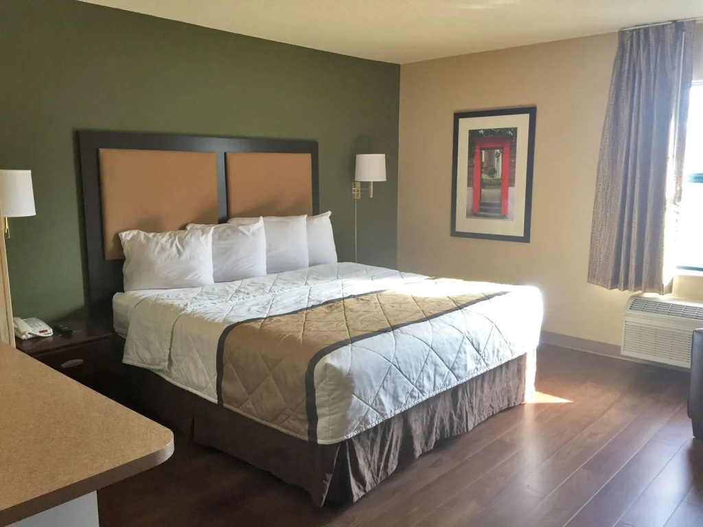 Extended Stay America Suites - Detroit - Madison Heights