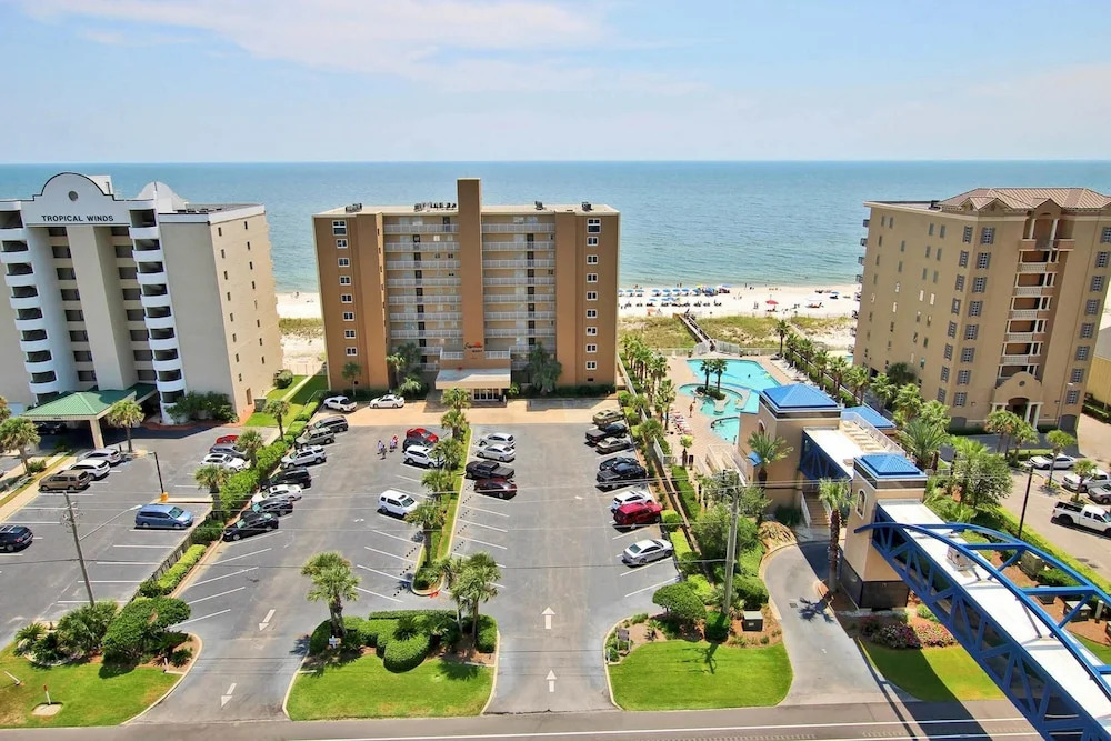 Crystal Tower 1101 by Youngs Suncoast