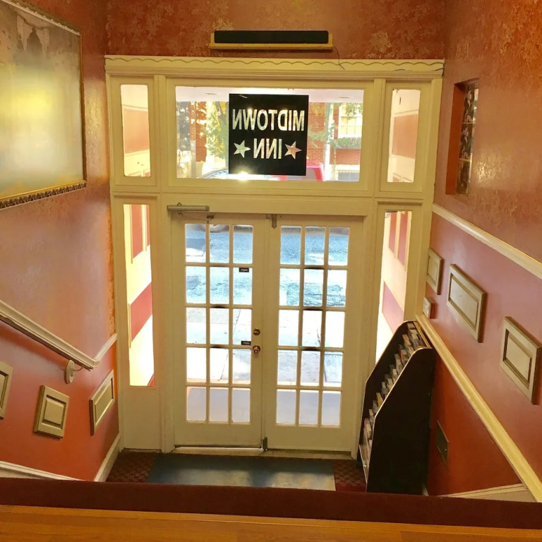 Rodeway Inn Mid Town