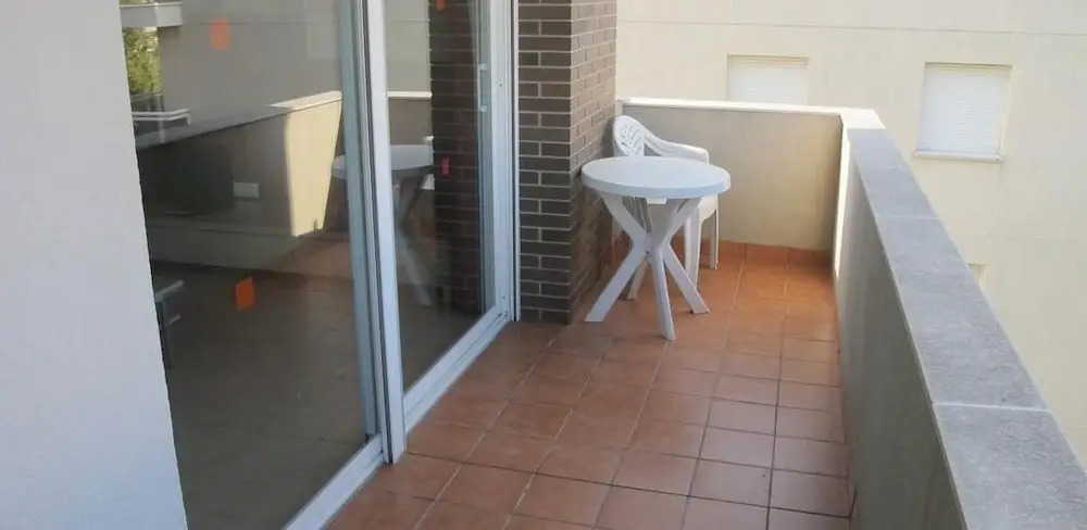 Apartamento climatizado cerca de Ferrari Land