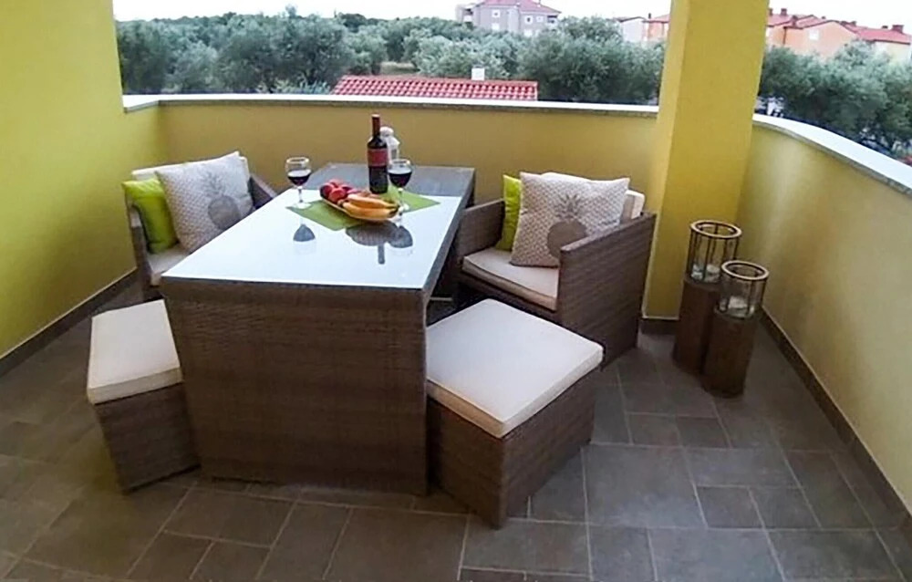 Beautiful Home in Peroj With 6 Bedrooms, Outdoor Swimming Pool and Wifi