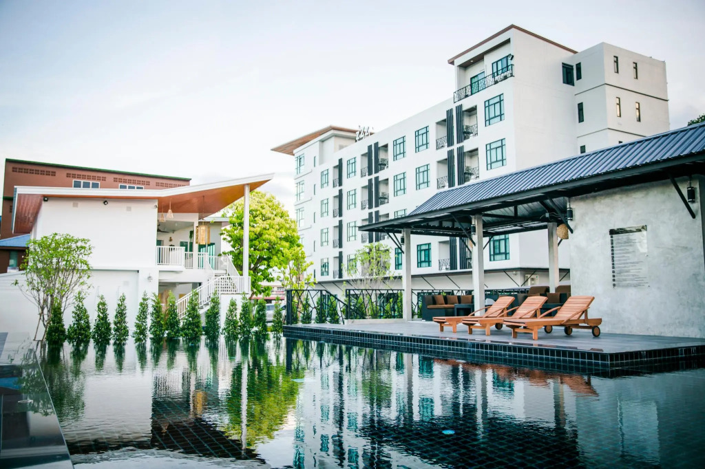 Triple Z Hotel