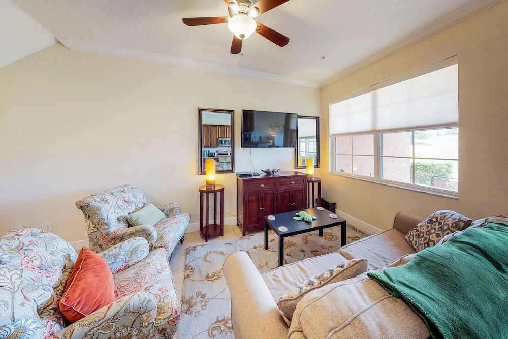 Rvh_436r Serene Living 3 Bedroom Townhouse