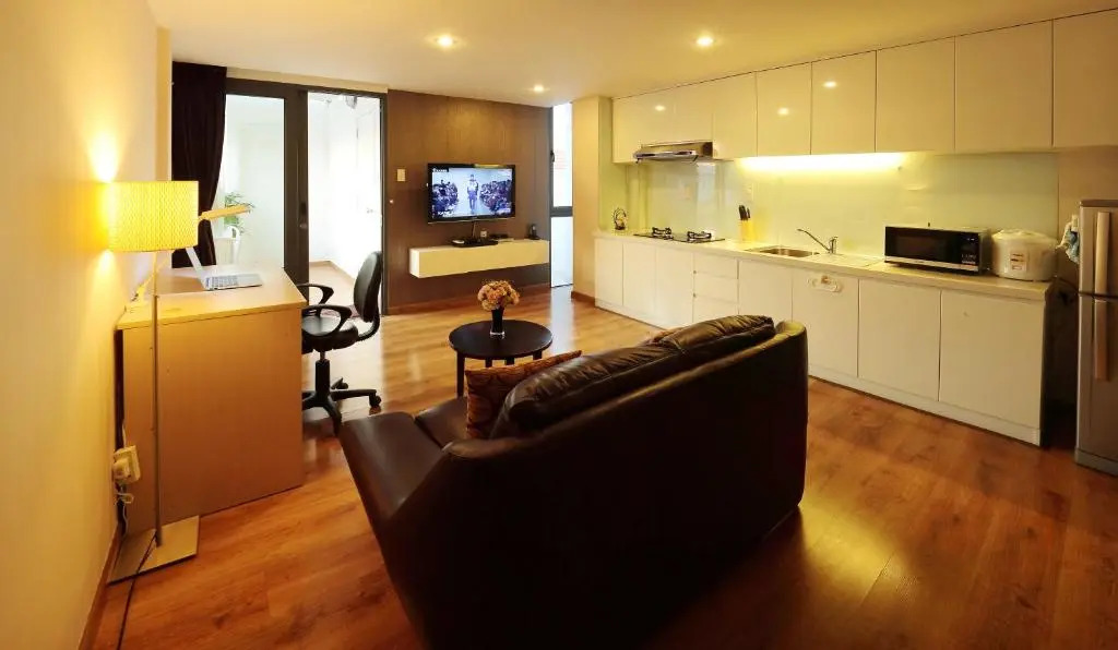 Lucky Residence Suites Apartment