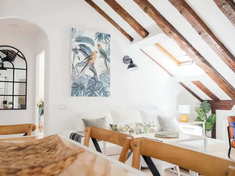 Slow Suites Sol