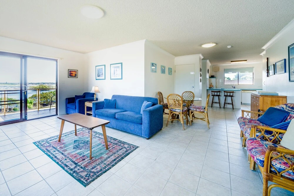 Sunlake Unit 9