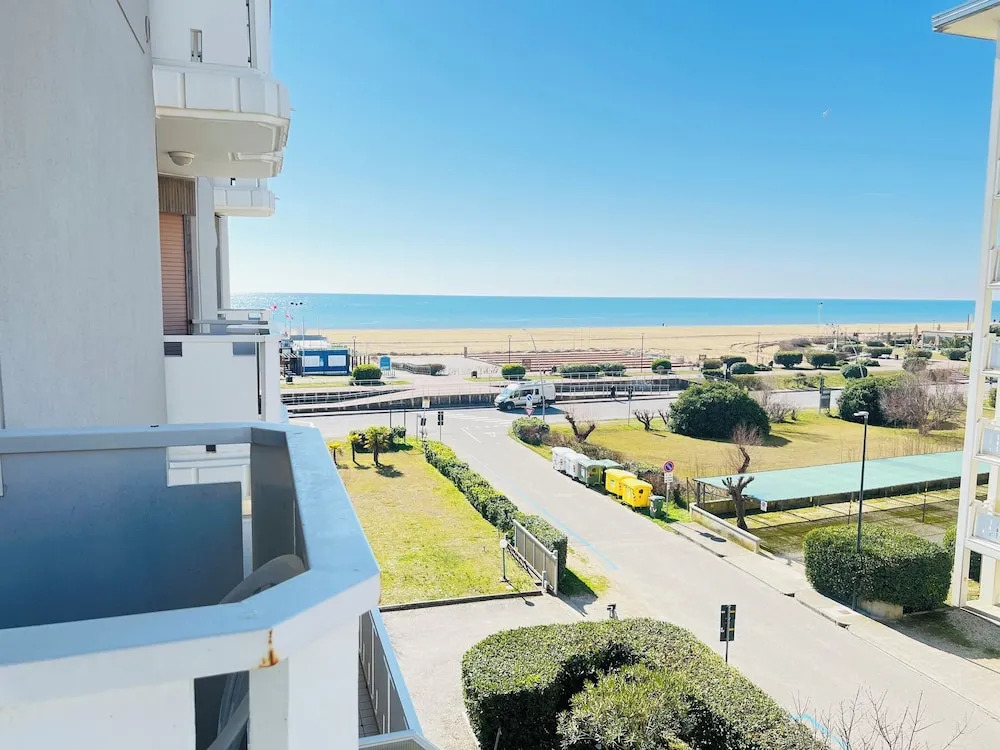 Sea View Apartment - Beahost