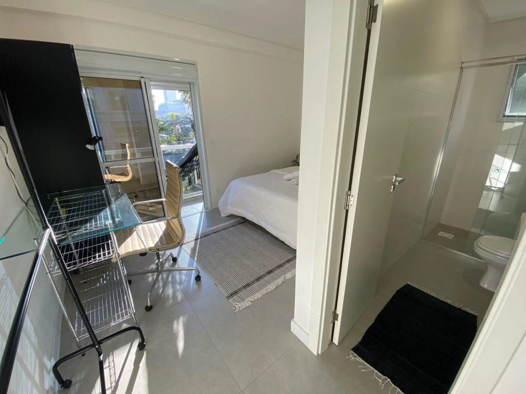 150m Da Praia De Jurere   Excelente Apartamento