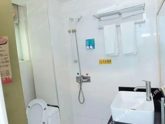 Jun Hotel Guangdong Shenzhen Bao'an District Shajing Subdistrict Shajing Tianhong