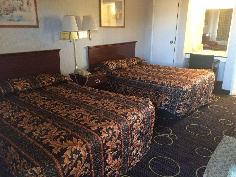 Almara Inn