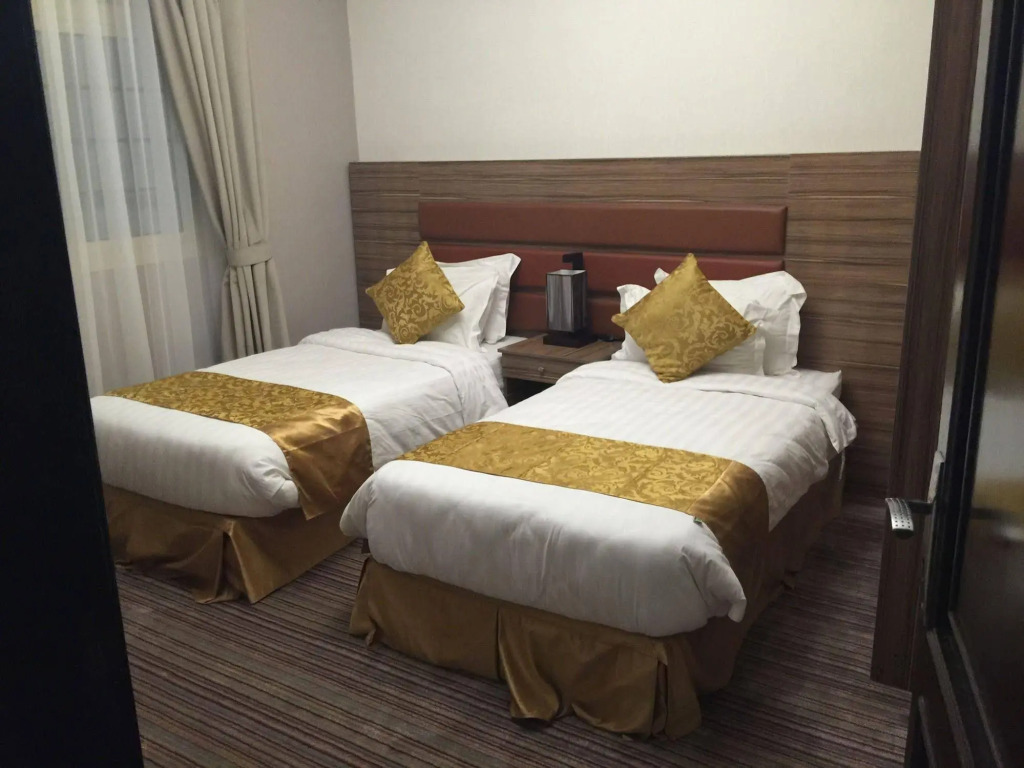 La Fontaine Al Hamra Suites