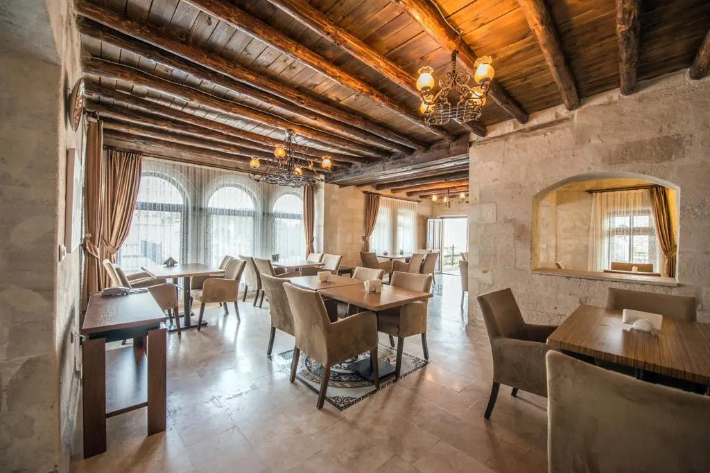 Charming Cave Hotel