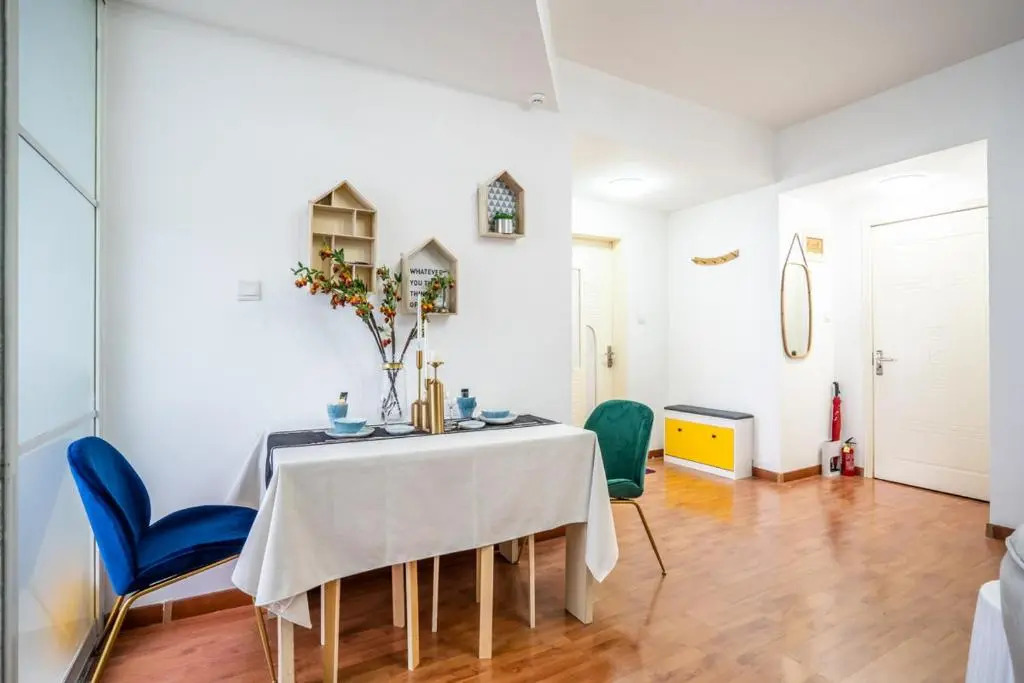 Zhengzhou Zhengdong New District·CBD Business District· Locals Apartment 00174150