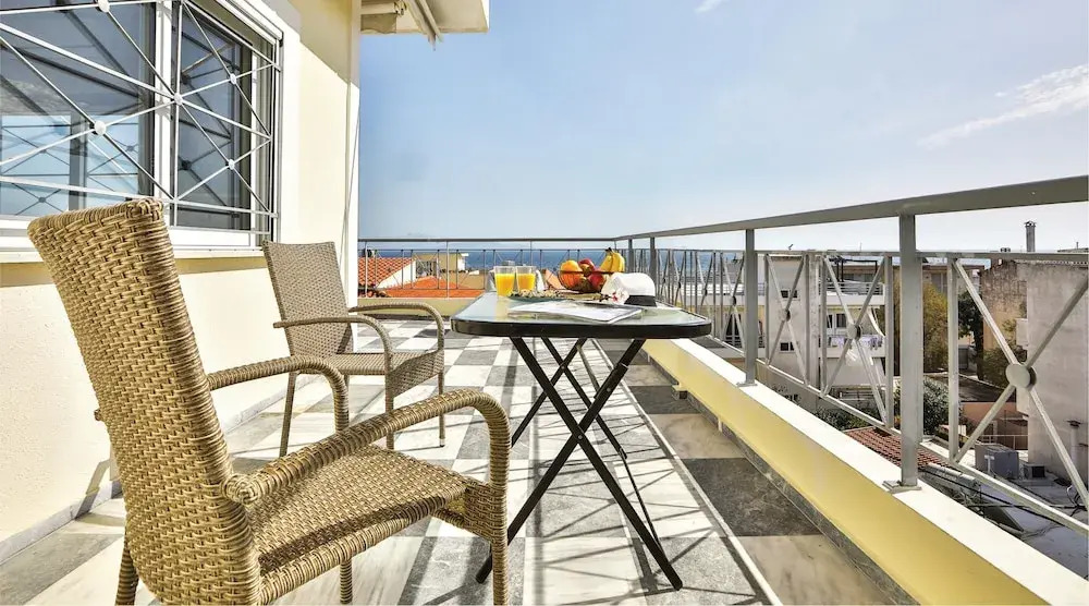 Nautilus Apartments Airport by Airstay