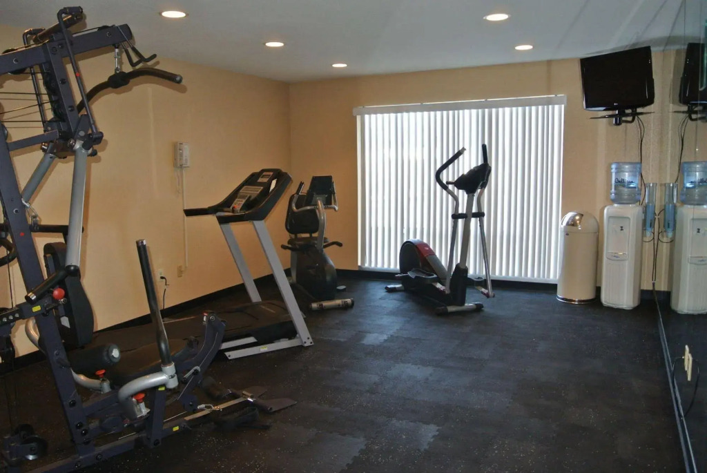 Quality Inn & Suites Carthage near Precious Moments Chapel