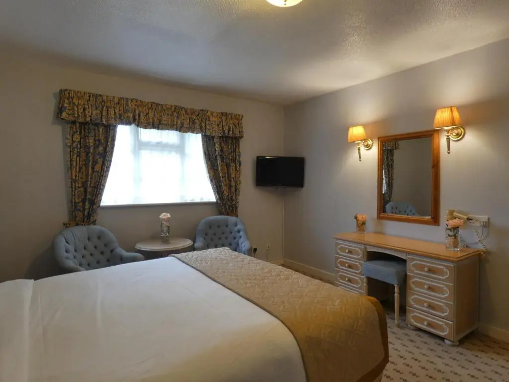 Marston Farm Hotel