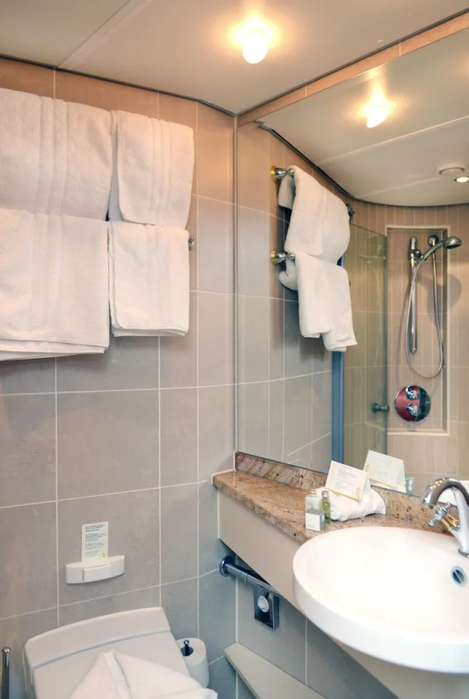 Crossgates Hotelship 4 Star - Medienhafen - Düsseldorf