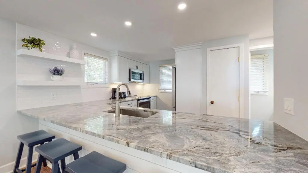 7621 Huntington Villas