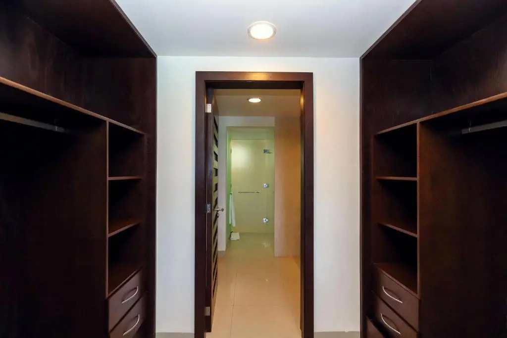 True Beachfront Condo - Corazon