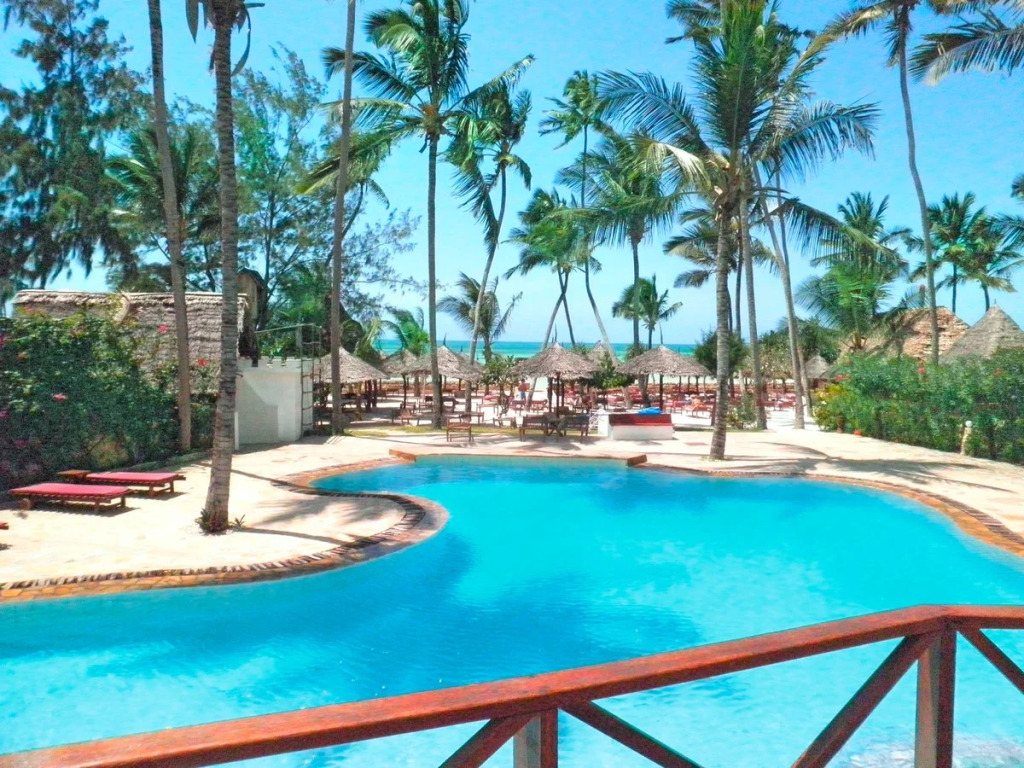 Palumboreef Beach Resort