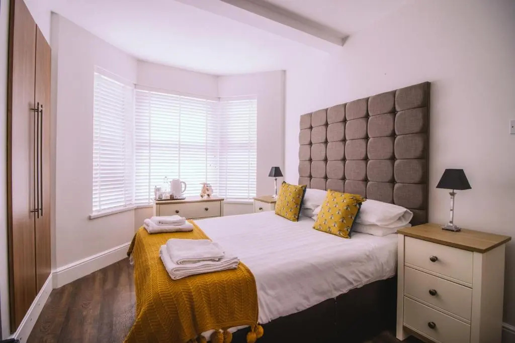 Haven House Rooms, Barry