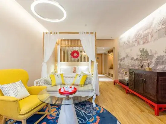 Home Plus Hotel (Chengdu Shuangliu International Airport)