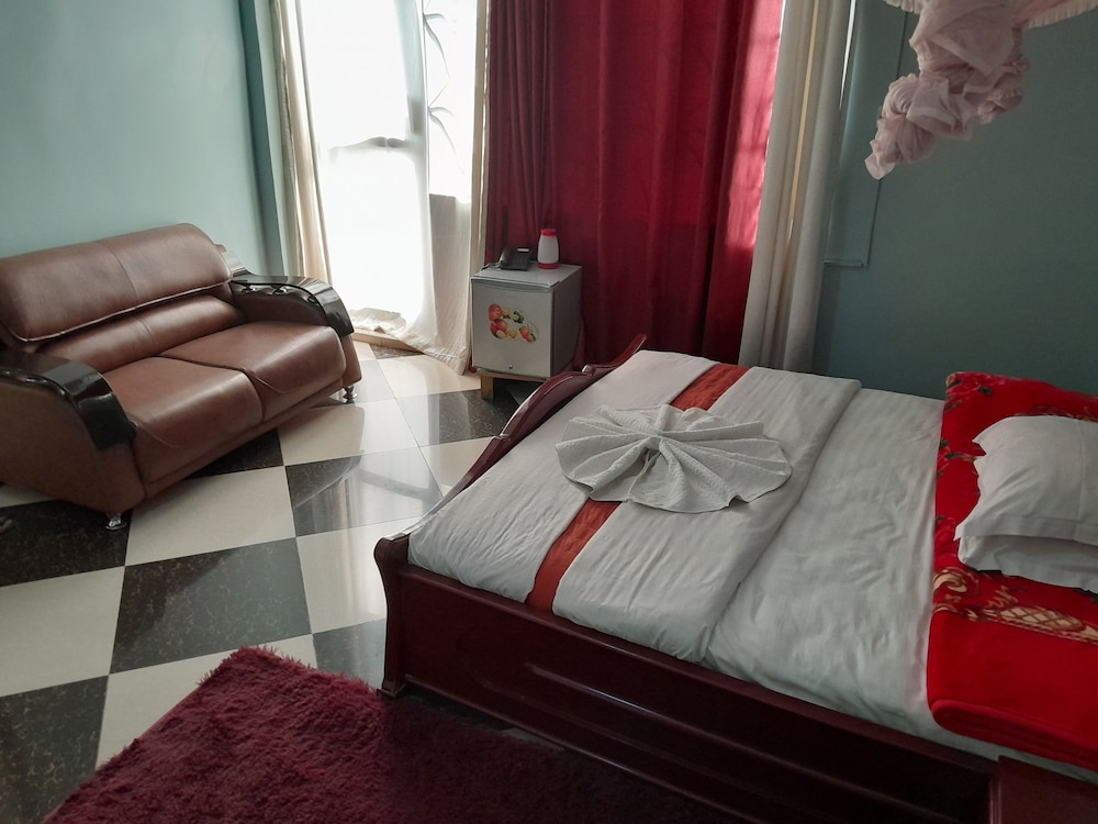 Gr City Hotel