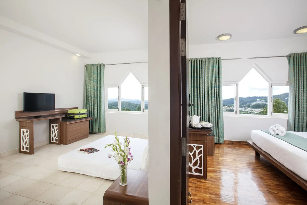 Sterling Ooty Elk Hill