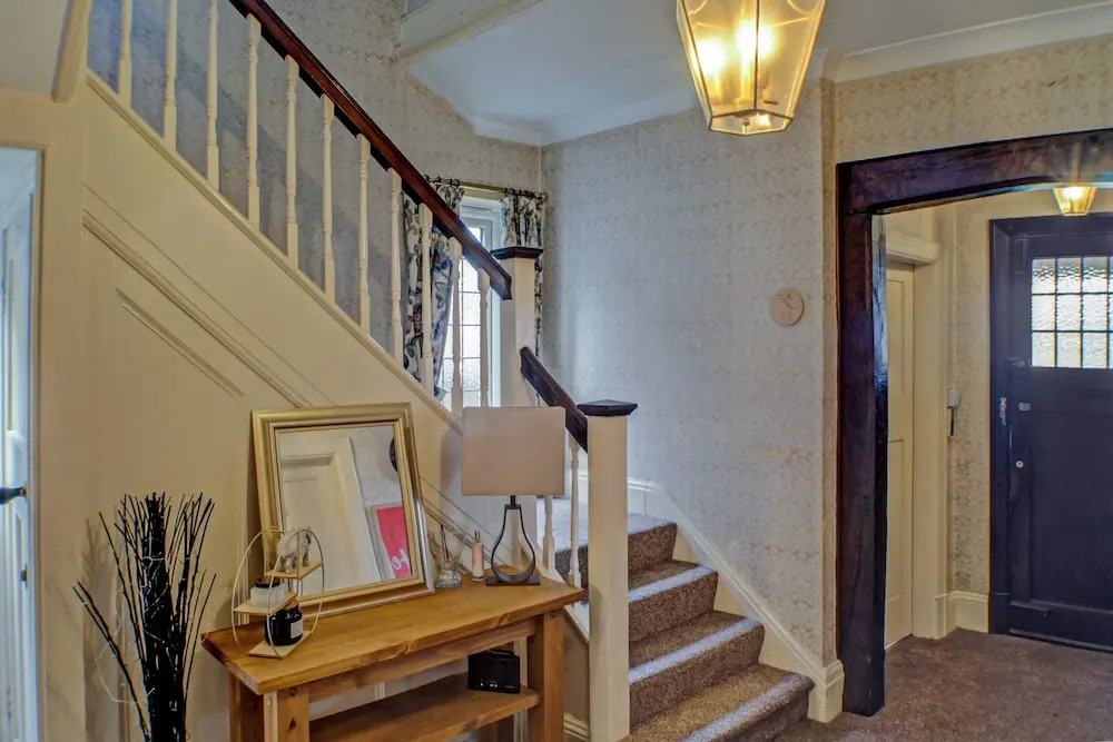 OYO Wayside Hotel