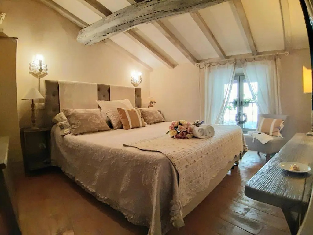 Cortona Shabby Chic House