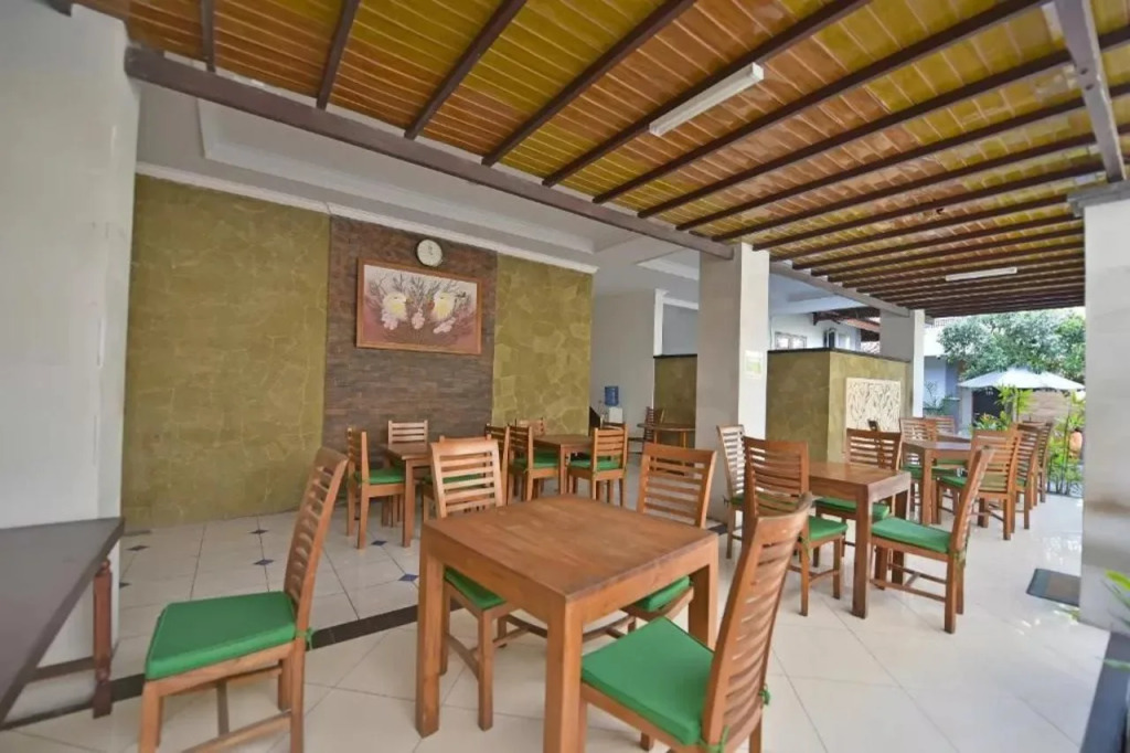 Sandat Hotel Legian