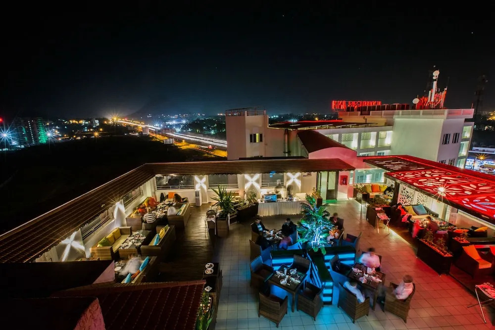 Hotel Express Inn