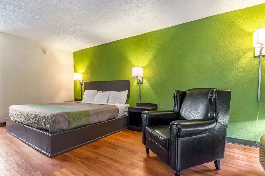 Motel 6 Durham