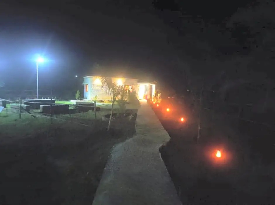 Club Shandilya-A Cheerful 3 BR Place in Nature lap