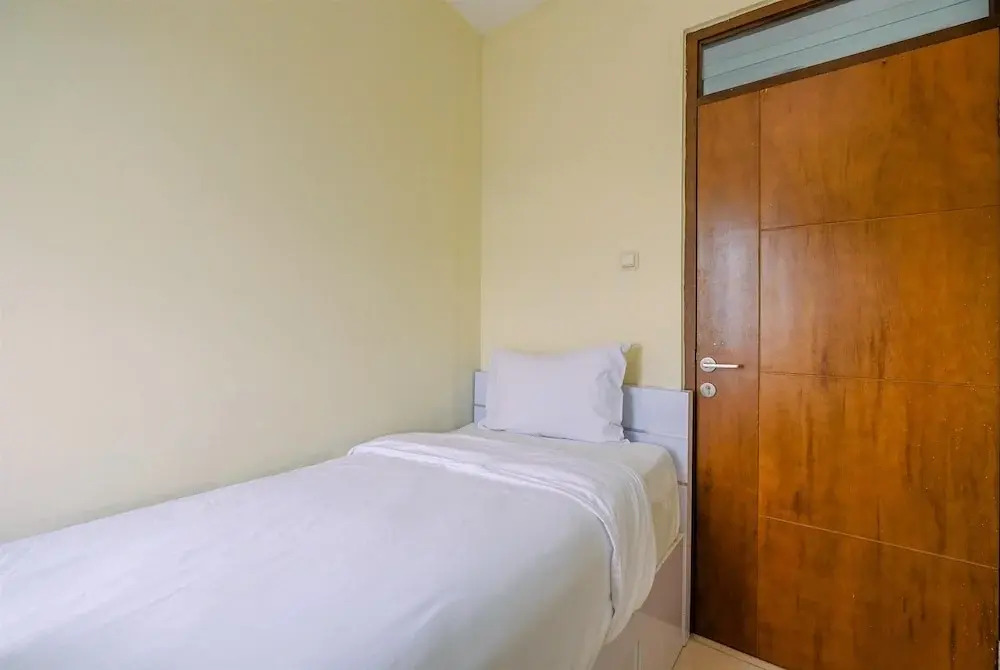 Cozy And Homey 3Br At Bogor Valley Apartment