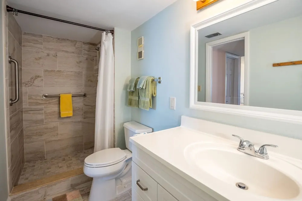 604 Ponce de Leon - 2 Br Condo