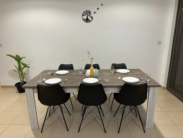 Moonlight Hostel JBR