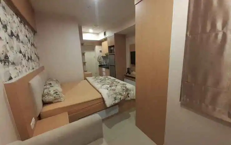 Tidy and Elegant Studio at Grand Kamala Lagoon Apartment By Travelio