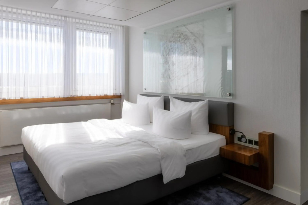 Отель NYX Erfurt by Leonardo Hotels