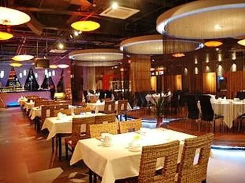 Shenglong Hotel