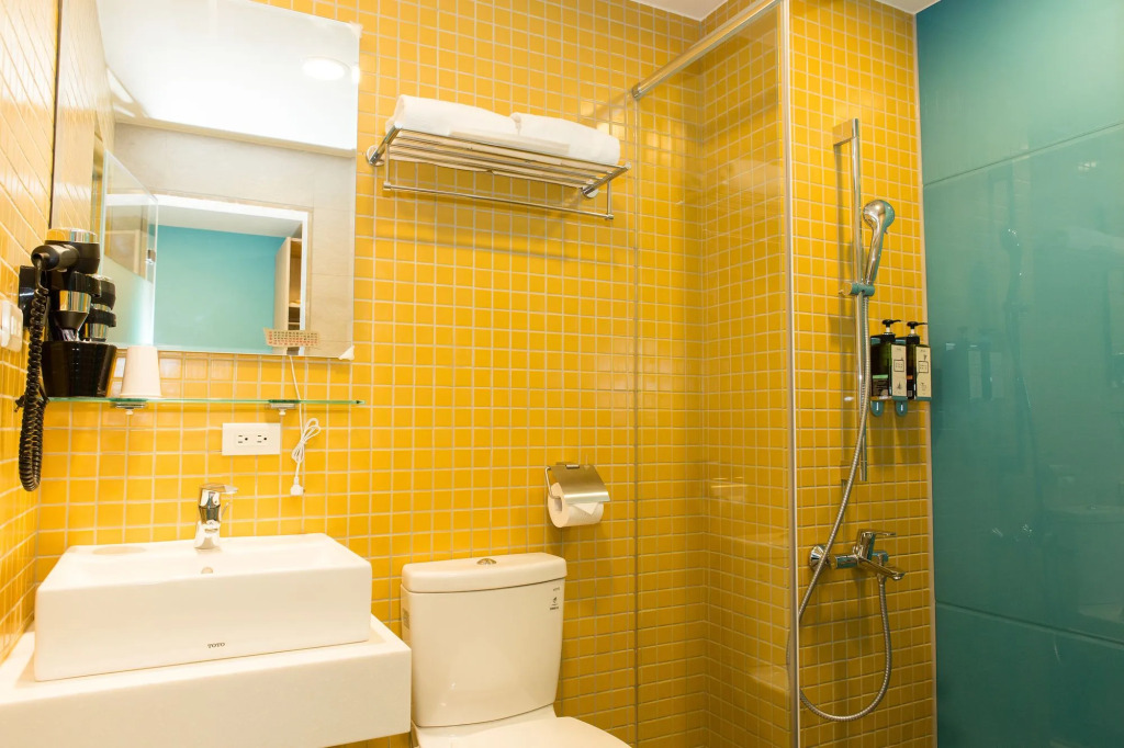 CHECK inn Express Taichung Yizhong