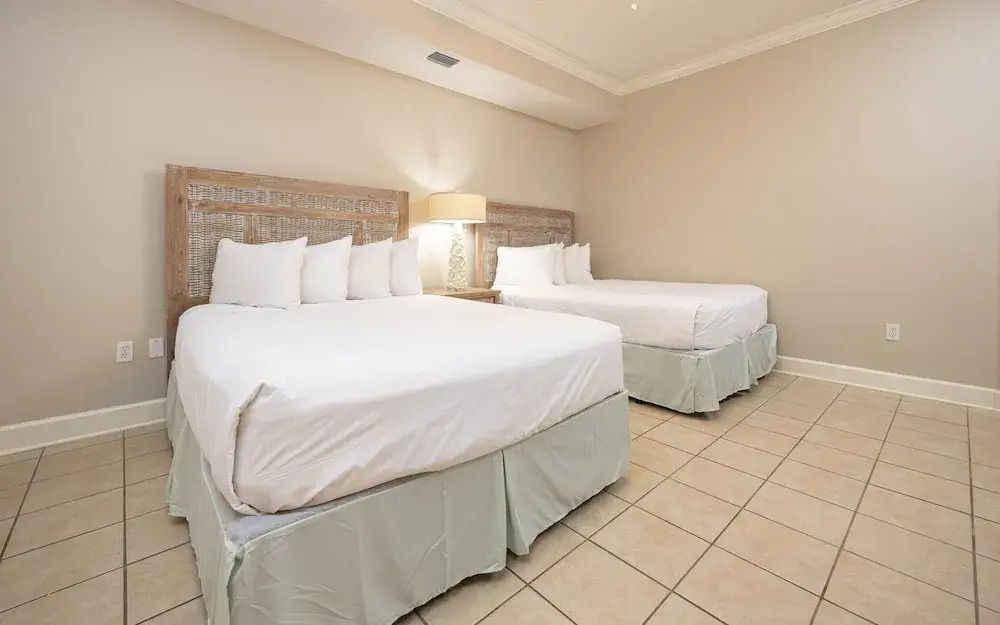 Phoenix On The Bay 2 2109 3 Bedroom Condo