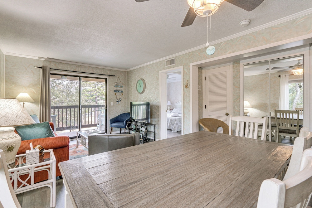 Walk to Beach: HHI Beach & Tennis Resort Condo