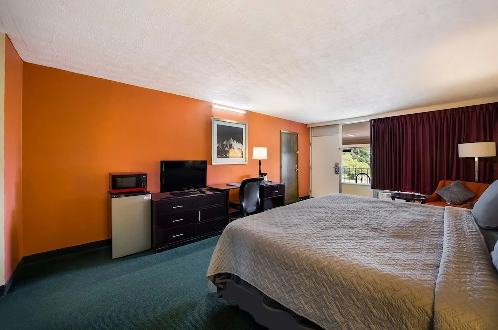 Rodeway Inn