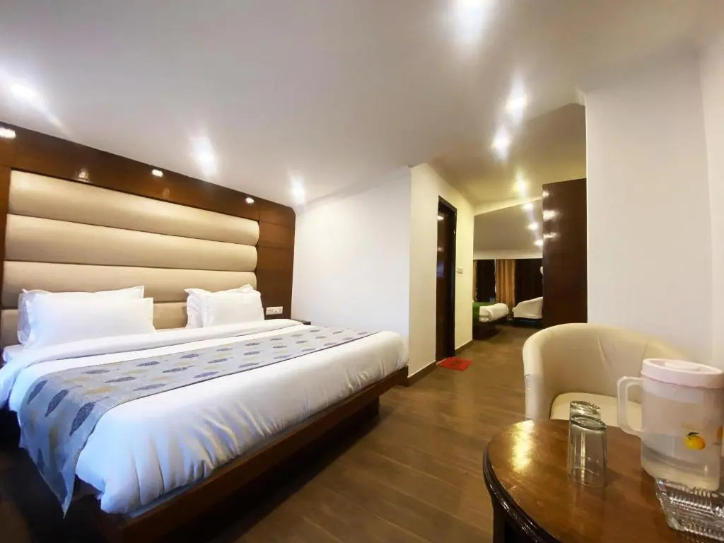 Hotel Royal Classic @ Mall Road Mussoorie