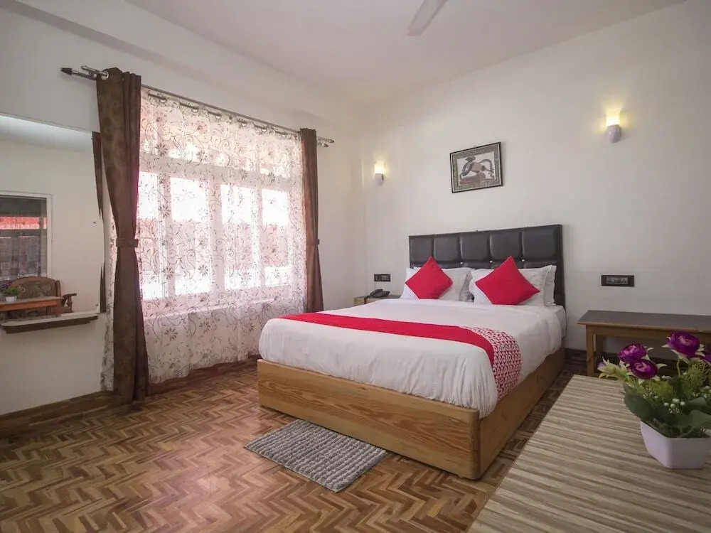 Hidden Gem Residency
