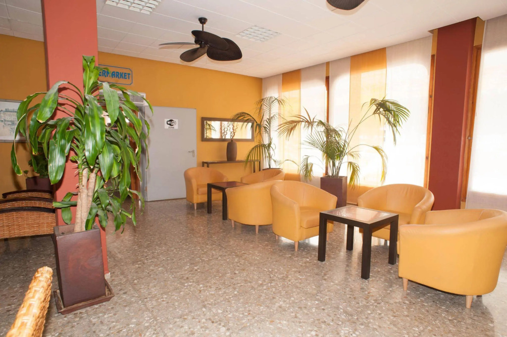 Aparthotel Boutique Poniente Playa