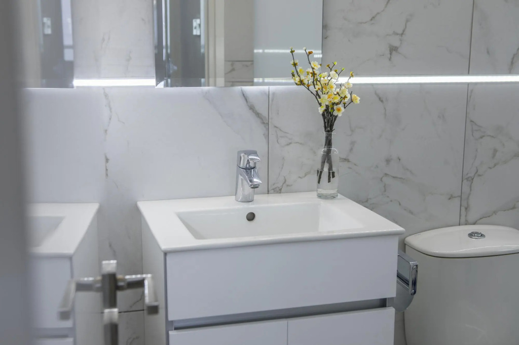Larnaca Finikoudes Suite 405