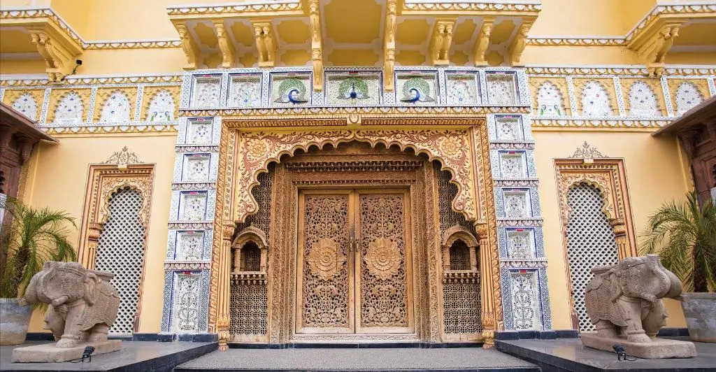 Bloom Boutique l Lake Pichola