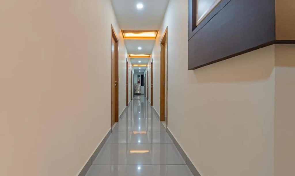 Itsy Hotels Avani Stays, Vyttila, Kochi